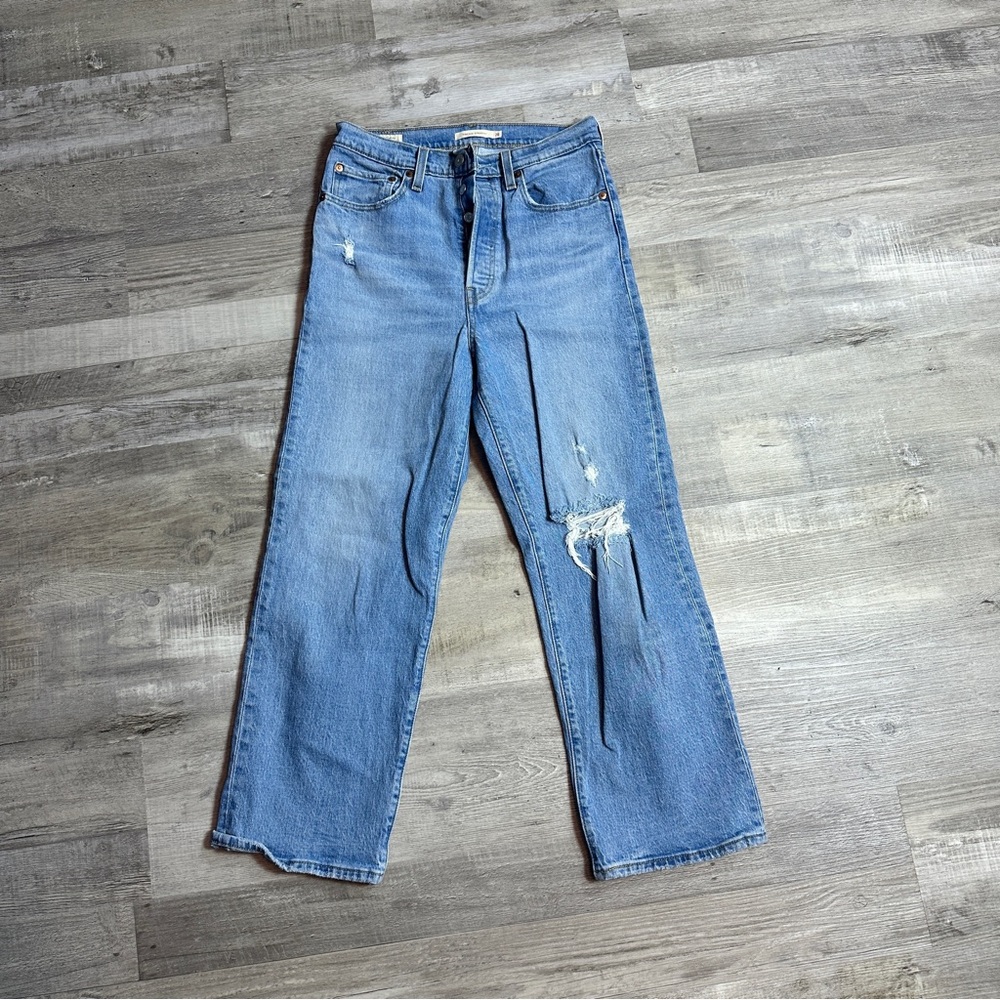 Levi’s Premium Ribcage Straight 28
